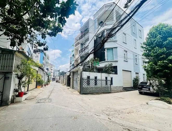 Bán Đất Thổ Cư Quận 2 Lô Góc 2 Mặt Tiền Đường Ô Tô Thông Ngang 9M Tlcc