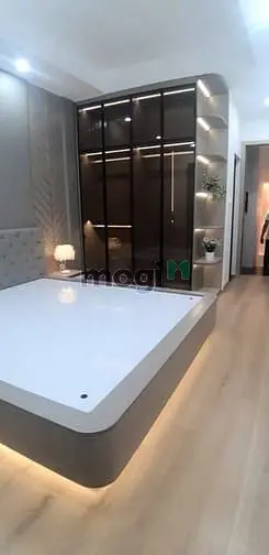 Nhà Phố Lò Đúc Hiếm Hàng Thang Máy, 5 Phòng Ngủ Ở Ngay