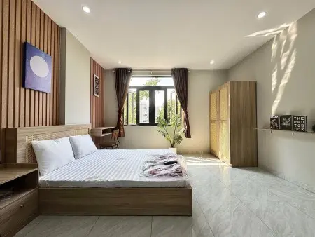 Phòng Cửa Sổ Thoáng Máy Giặt Riêng Nội Thất Hiện Đại Ngay Bùi Đình Tuý - Chợ Bà Chiểu