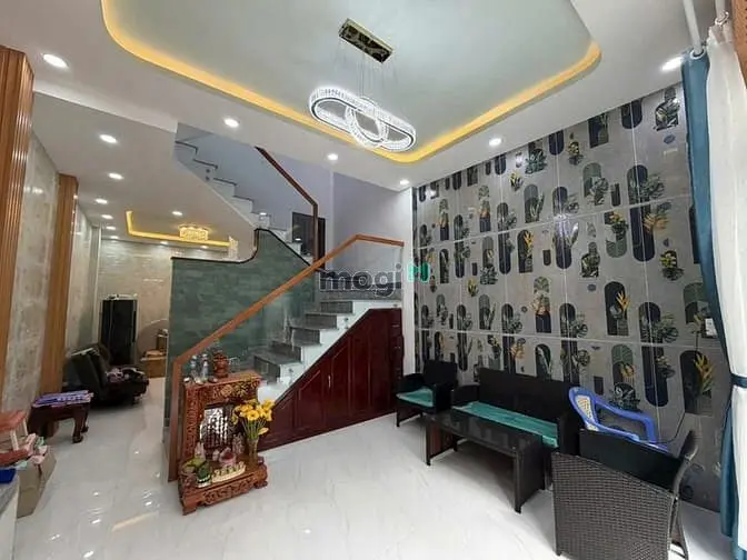 Nhà Mới- Đúc 2 Lầu- Hxh Trường Chinh- Dt 4.8X12- Nhỉnh 8 Tỷ