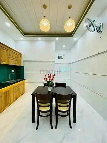 • Nhà Rẻ Chốt Lẹ Hxh Hải Thượng Lãn Ông P.10 Q5 Giá1,890Tr (Tl) 44,8M2