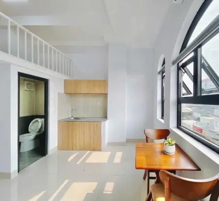 Cho Thuê Phòng Đầy Đủ Nội Thất - Ban Công Ngay Tô Ký - Đi Bộ Qua Cvpm - Bv Dương Thị Mười