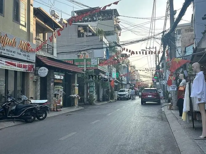 Nhà Đẹp 4L Mtkd Gần Sân Bay Ngang 5.2M 110M2 Nguyễn Văn Công 16.9 Tỷ