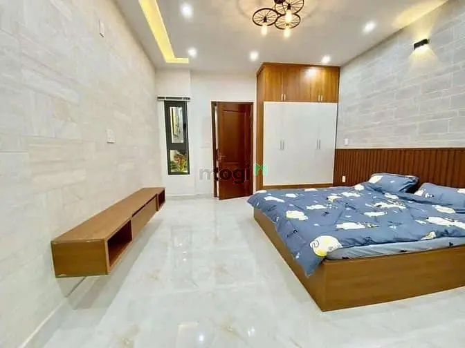 • Nhà Rẻ Chốt Lẹ Hxh Hải Thượng Lãn Ông P.10 Q5 Giá1,890Tr (Tl) 44,8M2