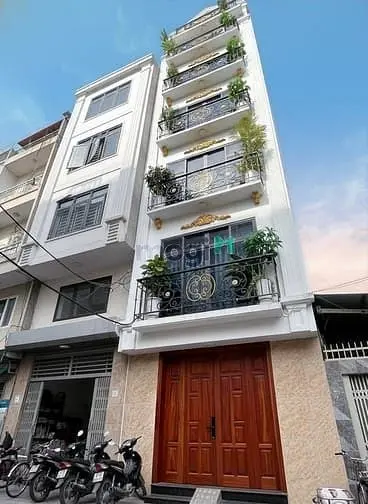 Giải Phóng - 36M2 X 6 Tầng Thang Máy Xịn - Ô Tô - 8.68 Tỷ