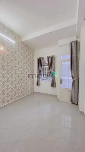 Giá Giảm Mạnh Nhà Hẻm Hồng Bàng P.11 Q5 1Tỷ660 (Tl) 3.15X14.2M Ở Ngay