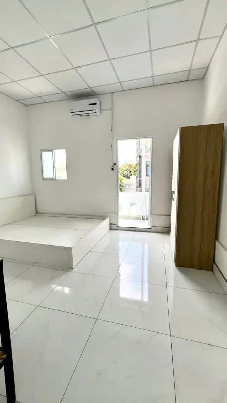 Cho Thuê Phòng Ban Công Cửa Sổ Mới 100% Đẩy Đủ Nội Thất Giá 3Tr4