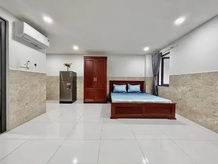 Phòng Mới Rộng Rãi Có Thang Máy - Gần Chợ Lý Phục Man