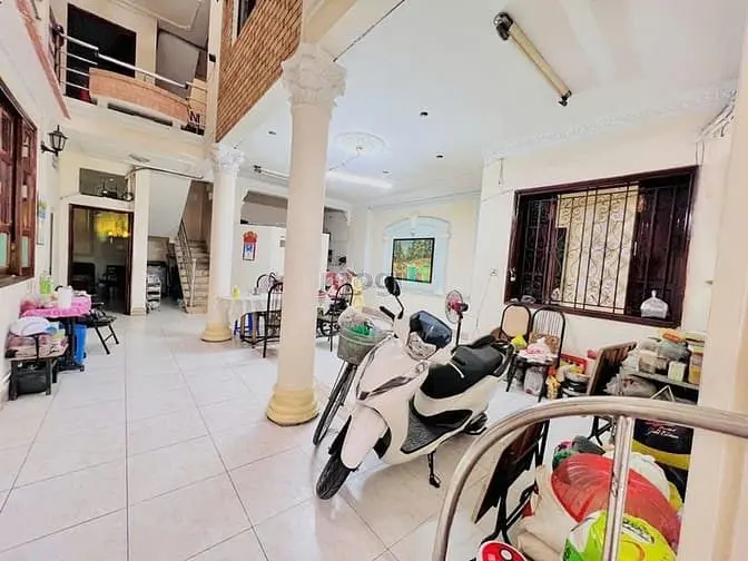 Biệt Thư Trung Tâm Phú Nhuận - Phan Xích Long - Dt 235M2 - Sang Trọng