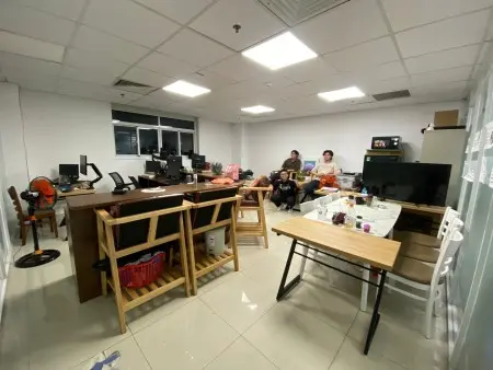 Cho Thuê Lại Văn Phòng Tại Toà Nhà Thuỷ Lợi Hyco 4