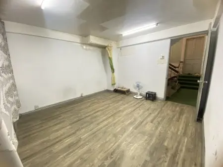 Trống 1 Phòng Trọ 15M2 Mặt Tiền Quận 4