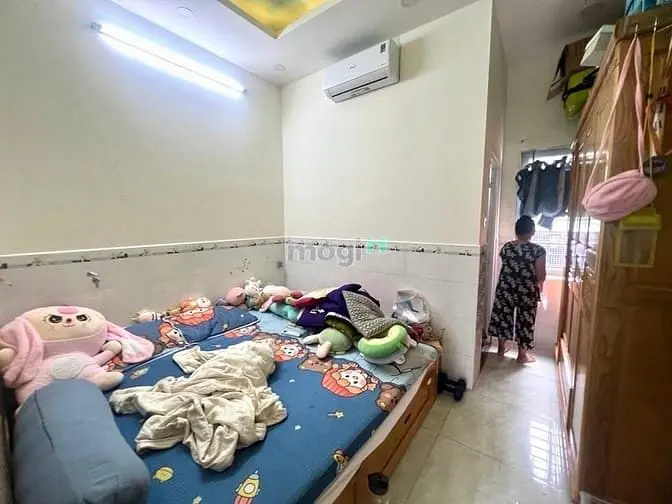 🍒Định Thổ Địa🍒 Nhà Hxh Lê Quang Định Ngang 4M 3 Tầng Đúc Nở Hậu