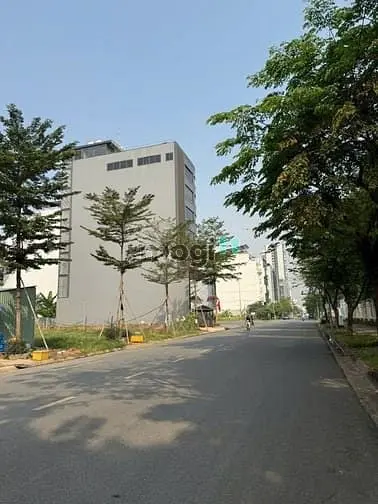 Toà Nhà Vp Khu Uỷ Ban Tp Thủ Đức. Dt 7,7X20M - Hầm 6 Tầng. 155Tr/Th