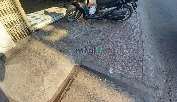 Cho Thuê Mặt Bằng Thoáng Mặt Tiền Có Nhiều Người Đi Lại Phan Văn Trị