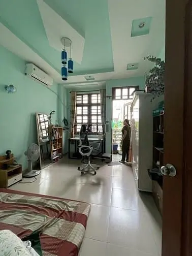 Nhà Bán Lý Thường Kiệt, 3 Tầng, 5Pn, Hẽm Xe Hơi Tránh, 60M2, 9.5 Tỷ