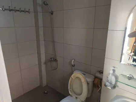 Cho Thuê Phòng Lầu 4 Ở Quận 3, Cư Xá Đô Thành