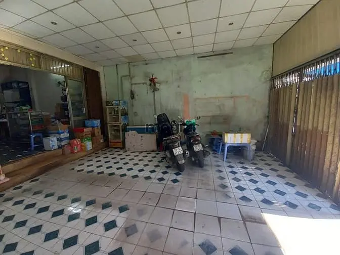 Cho Thuê Mặt Bằng Thoáng Mặt Tiền Có Nhiều Người Đi Lại Phan Văn Trị