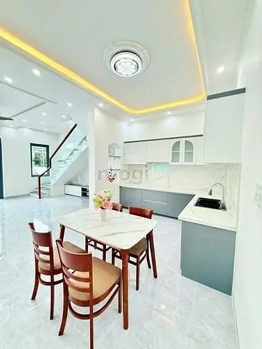 Bán Nhà Mới Đẹp-Dt110M2-2Tầng-3Pn- Sân Ôtô-Vĩnh Phươn-Bắc Nha Trang-3T