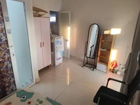 Cho Thuê Phòng Lầu 4 Ở Quận 3, Cư Xá Đô Thành