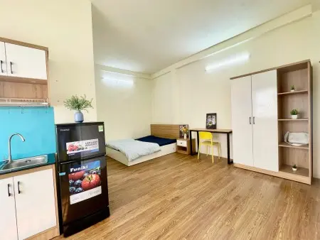 Cho Thuê Căn Hộ Siêu Rộng 40M2 Cạnh Ngã Tư Hàng Xanh Đường Xô Viết Nghệ Tĩnh, Quận Bình Thạnh