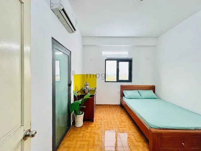 Phòng Thoáng Mát Full Nội Thất Ngay Etown Cộng Hòa