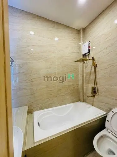 Nhà Bán Đường Lạc Long Quân, Hxh, 3Pn, Full Nội Thất, 42M2, 5.05 Tỷ