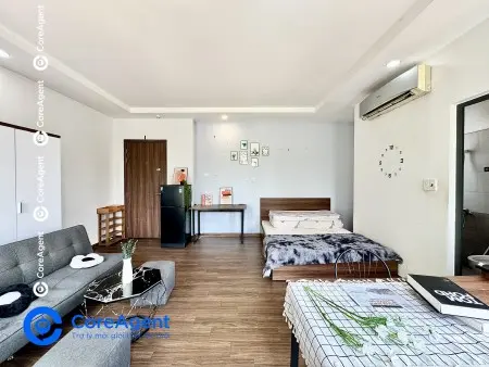 Ngay Xa Lộ Hà Nội , Ngã Tư Thủ Đức