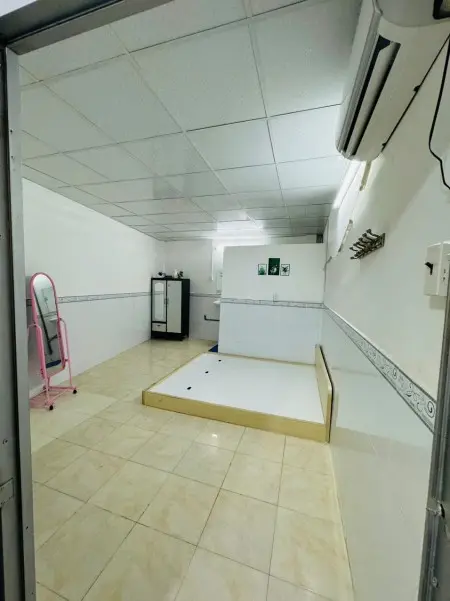 Phòng Full Nội Thất 1Pn Tách Bếp Dt 40M2, 613 Âu Cơ Q. Tân Phú ( Cách Đh Văn Hiến 200M)