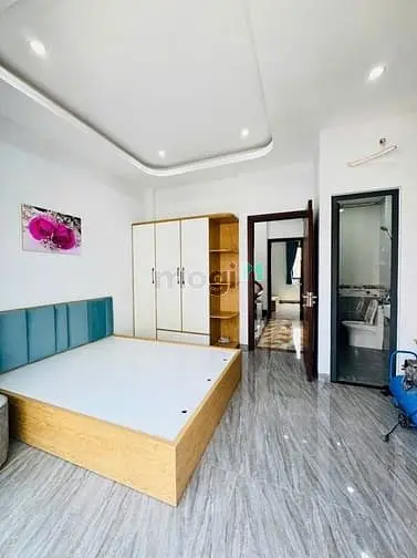 Nhà Phố 4 Tầng Hiện Đại Lã Xuân Oai - Ô Tô Ngủ Trong Nhà - Giá 6.X Tỷ