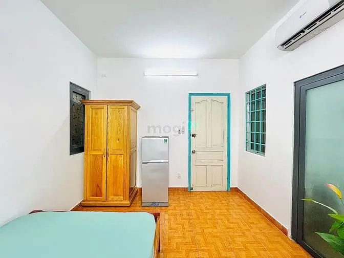 Phòng Thoáng Mát Full Nội Thất Ngay Etown Cộng Hòa