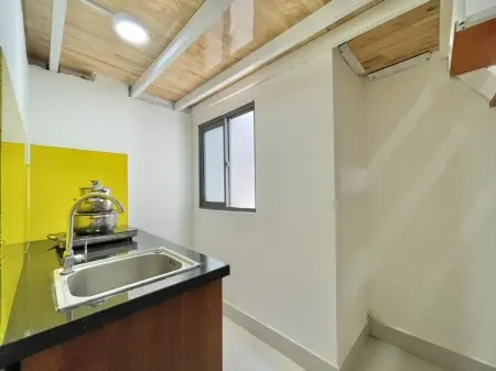 Phòng Có Gác Cửa Sổ Lớn 5 Phút Đi Aeon Tân Phú