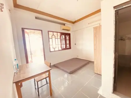 Phòng Tách Bếp, Full Nội Thất, Bancol Và Sân Thượng Thoáng Mát