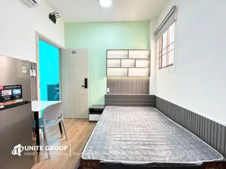 Khai Trương Phòng Trọ Mới 100% Full Nội Thất Cửa Sổ Trời Ngay Trục Đường Phan Xích Long Gần Bờ Kè