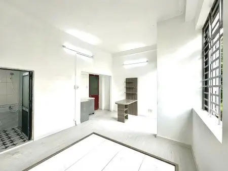 Phòng Mới Full Nội Thất. Ban Công, Cửa Sổ. Dương Thị Mười, Hiệp Thành