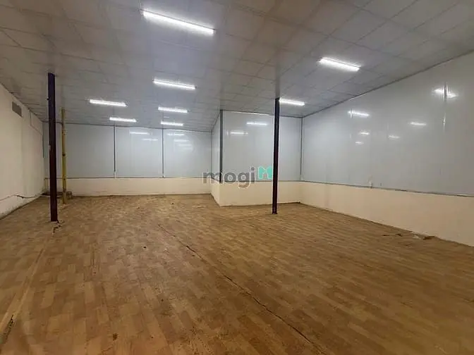 Mbkd/Kho (110M2) Nguyễn Văn Hưởng, Thảo Điền, Quận 2. Giá 20Tr/Th