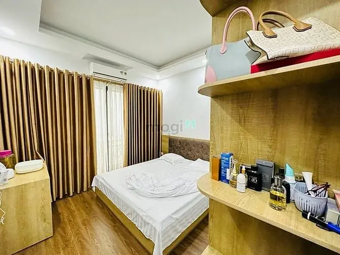 Bán Nhà Phố Cổ Linh -Long Biên ,40M2X5 T,Ô Tô Tránh .12,5 Tỷ