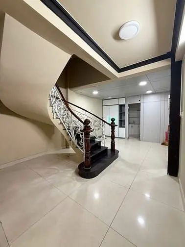 Giá Rẻ 4X - Cho Thuê Nhà Mặt Tiền Nguyễn Thi Thập, Quận 7 - 5Tầng