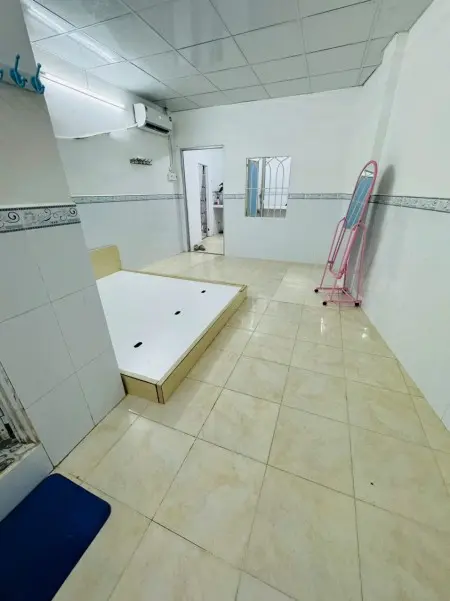 Phòng Full Nội Thất 1Pn Tách Bếp Dt 40M2, 613 Âu Cơ Q. Tân Phú ( Cách Đh Văn Hiến 200M)