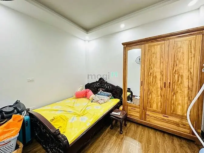 Bán Nhà Phố Cổ Linh -Long Biên ,40M2X5 T,Ô Tô Tránh .12,5 Tỷ