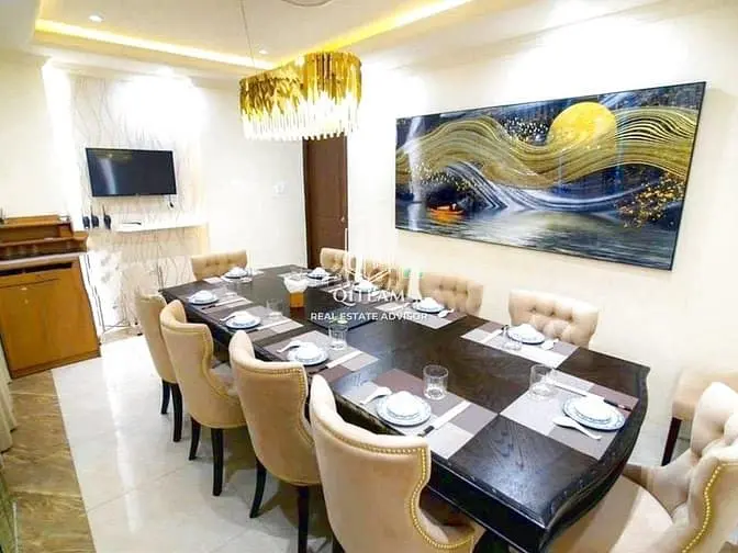 Giá Rẻ - Cho Thuê Nhà 4 Hồ Xuân Hương, Quận 3 - Dt 5.5X20M, 3Tầng