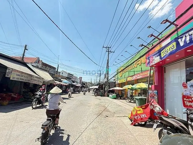 Chỉ 3 Tỷ150- Nhà 2 Tầng Hố Nai- Cách Lê Ngô Cát 50M