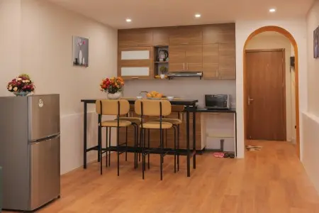 Chính Chủ Cho Thuê Căn Hộ Khép Kín Mặt Phố Đặng Trần Côn