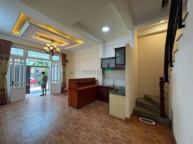 Nguyên Căn Làng Báo Chí, Thảo Điền, Q2 (5X11,5M) 1Trệt 3Lầu. Giá 34Tr