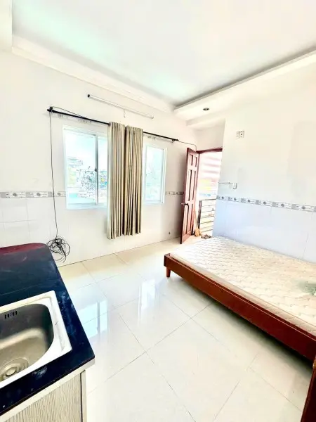 Chdv Full Nội Thất – Có Bancon Riêng – Đối Diện Bến Xe Quận 8