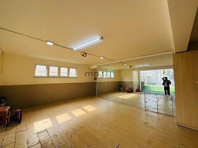 Cho Thuê Nhà Góc 2 Mặt Tiền Võ Trường Toản, Q2 - Dt 13X25M, 8Pn/5Wc