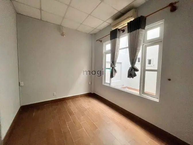 Nhà 1 Trệt 1 Lầu Hxh Đường 475 Phước Long B, Dt Đất 90M2