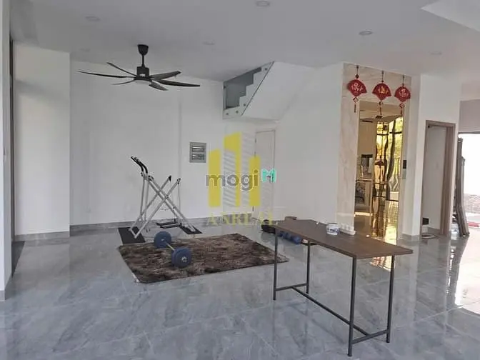 Villa Văn Phòng Sàn Trống Mới Xây Giá 55 Triệu - Có Thang Máy