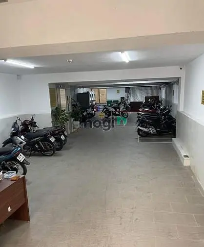 Mặt Phố Viên, Cạnh 2 Trường Đại Học Lớn, Giá Chỉ Bằng Phân Lô.