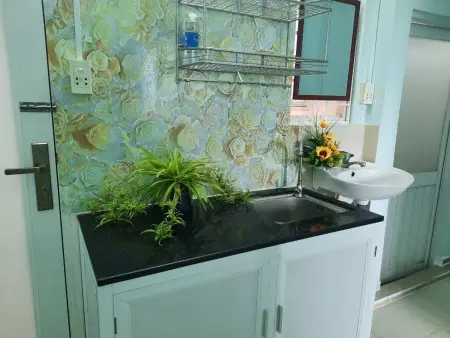 Phòng Trọ Full Nội Thất, Ban Công, 25M2 Canh Etown, Chợ Hoàng Hoa Thám