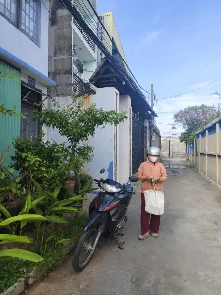 Hẻm 35 Phan Văn Hớn: Còn 2 Phòng Trên Lầu, Có Gác, Kệ Bếp, Bồn Rửa, Wc Riêng. Chính Chủ Cho Thuê !!!